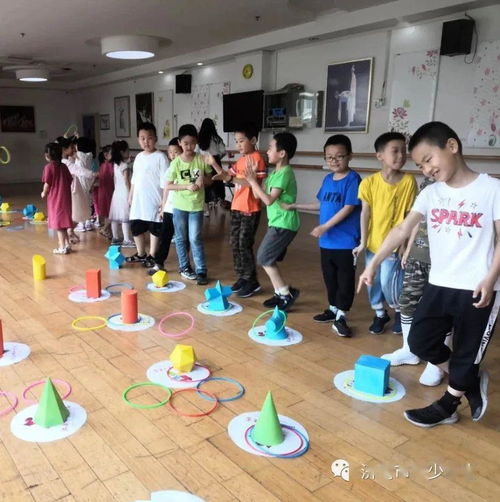 带儿童游戏,带儿童游戏快乐成长之旅(图1)
