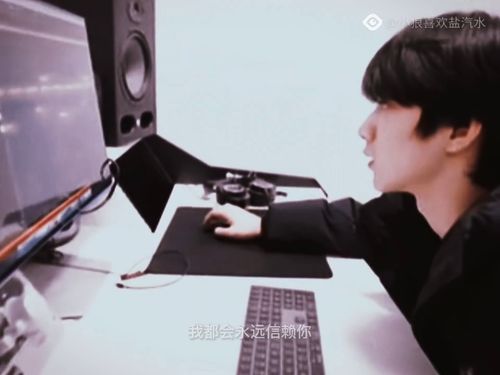 打游戏白纸,探索虚拟与现实交织的奇幻旅程(图1) 打游戏白纸,探索虚拟与现实交织的奇幻旅程(图1)