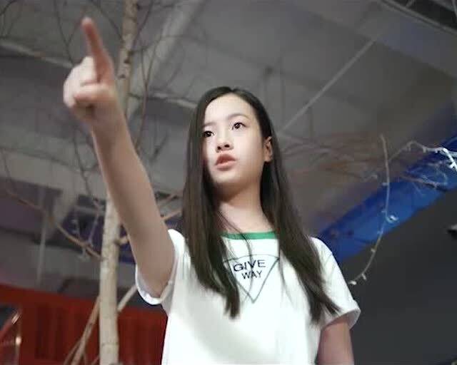 十岁女生游戏,十岁女生游戏世界探险记(图2)