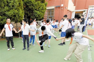 心理小游戏互动,探索自我成长的趣味心理游戏之旅(图2)
