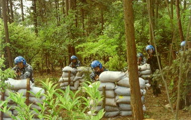 东西冲户外拓展游戏,团队协作的巅峰体验(图2) 东西冲户外拓展游戏,团队协作的巅峰体验(图2)