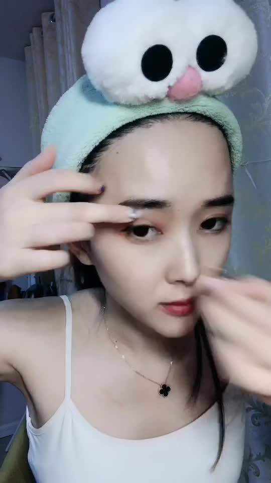 卸妆打游戏(图1) 卸妆打游戏(图1)